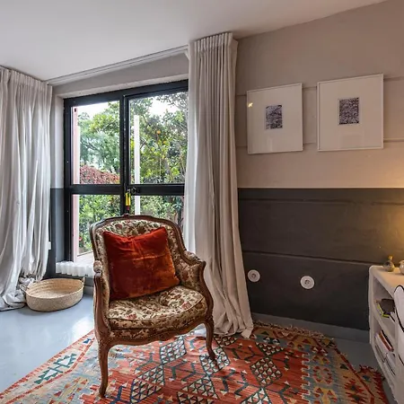 Secret Garden House ליסבון